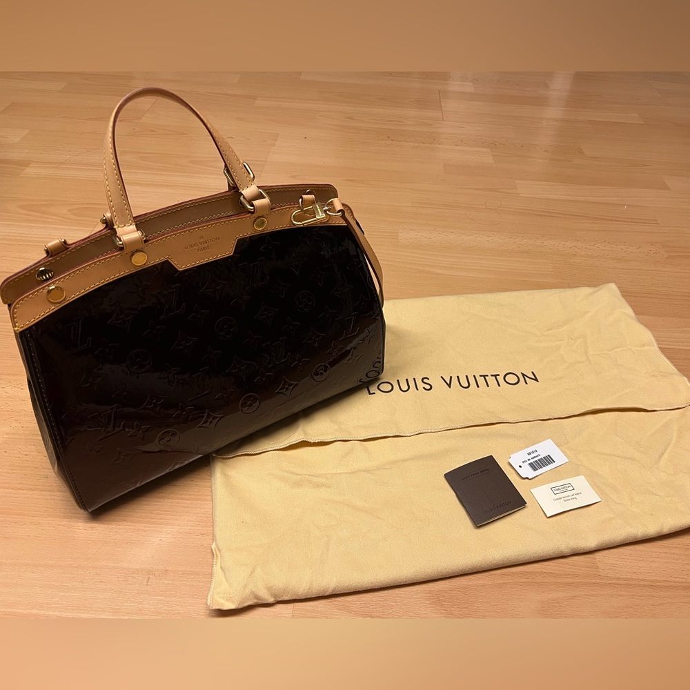 Louis Vuitton Amarante Vernis Brea PM